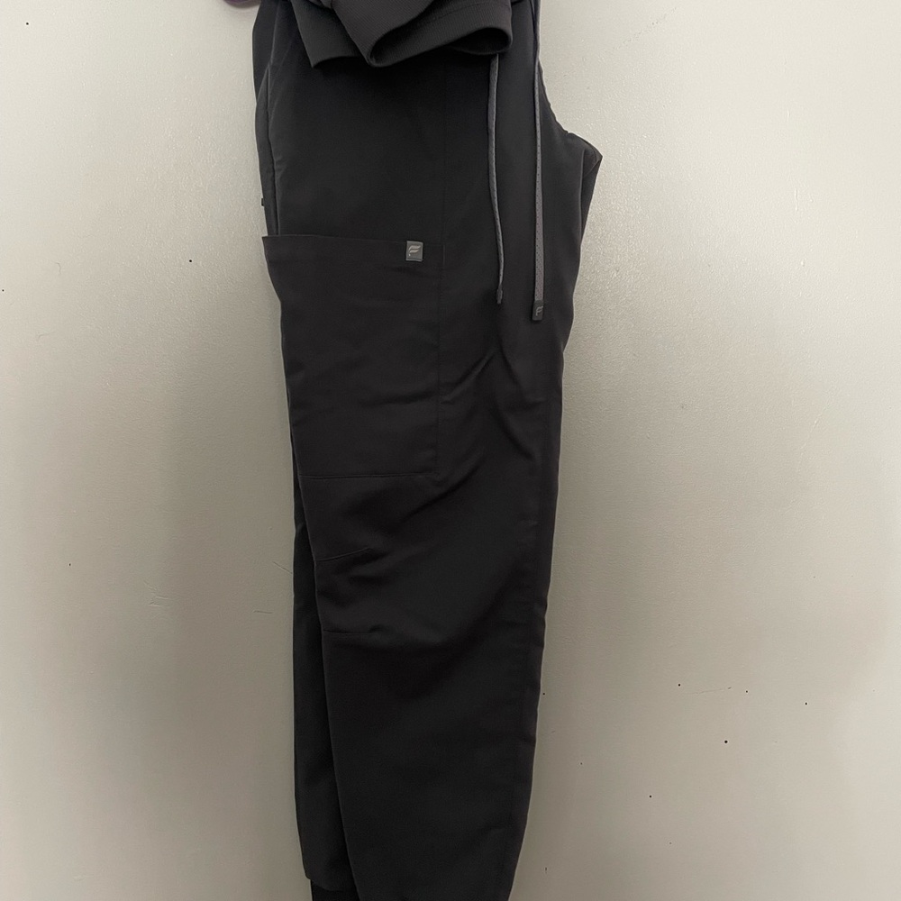 Gray Fabletics Scrub Jogger Pants